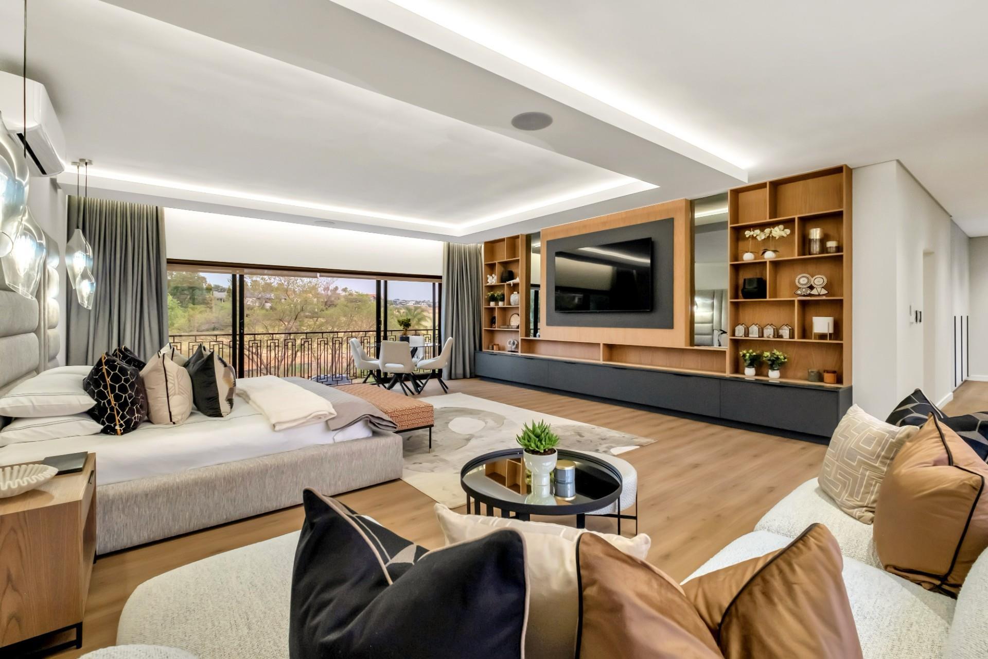 Bespoke Finishes & Ultimate Indoor-Outdoor Living — photograph 2
