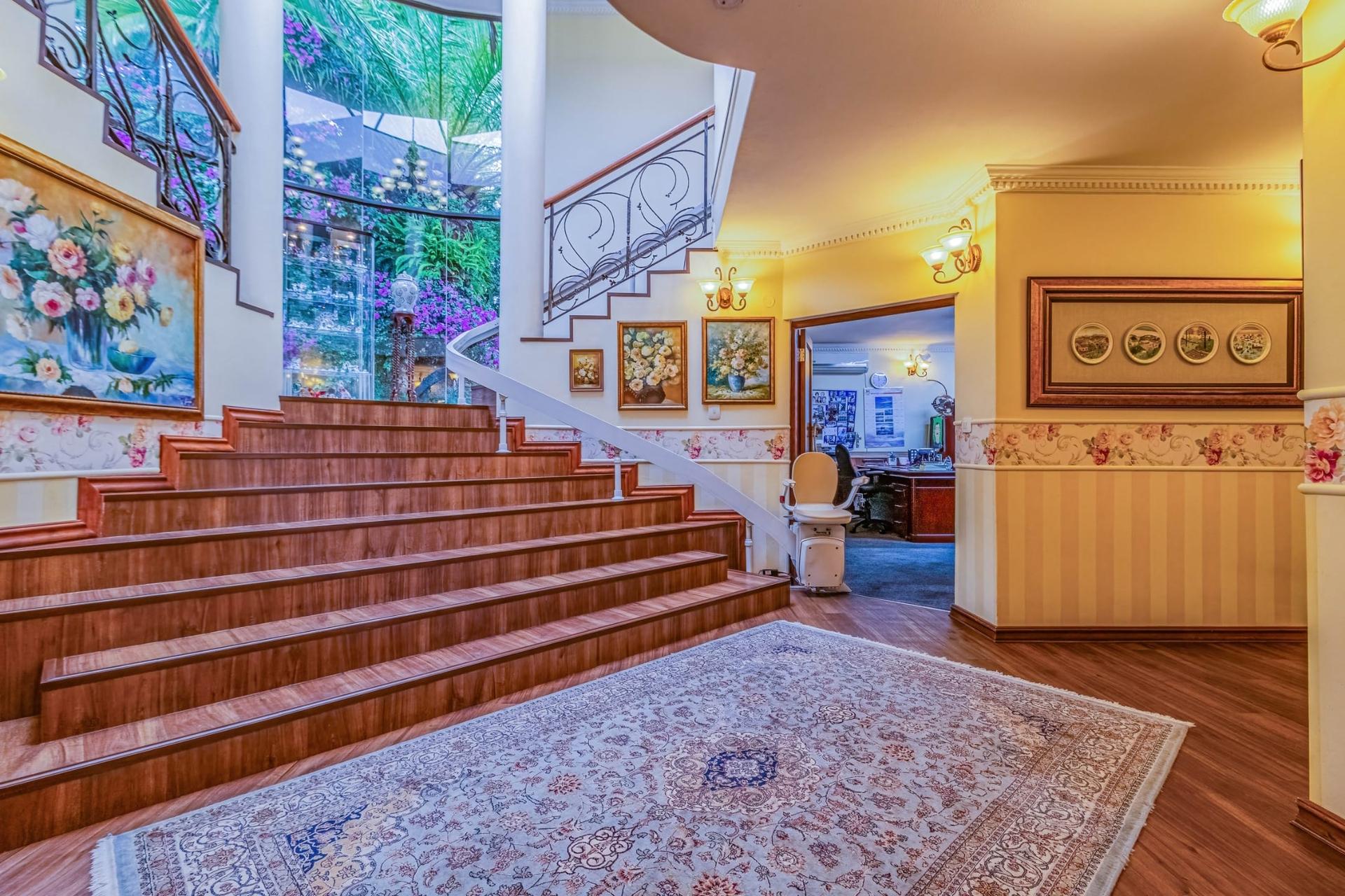 Architectural Grandeur in a Private Luxury Enclave — photograph 4