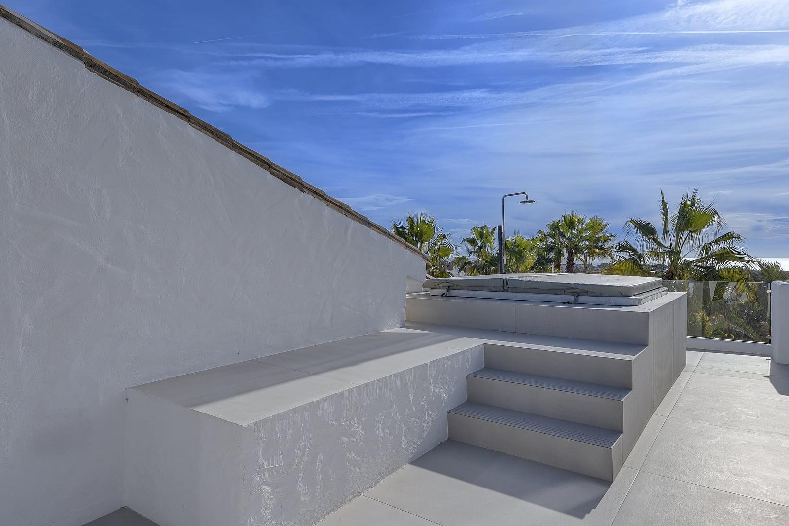 Apartments in El Paraíso, Estepona (AGP-01088) — photograph 4