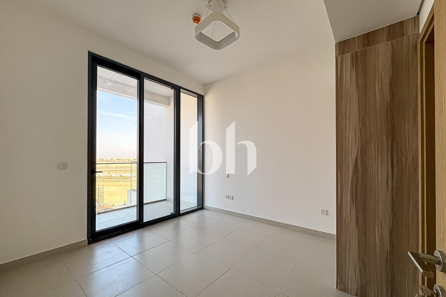 Bluebay Walk — photograph 5