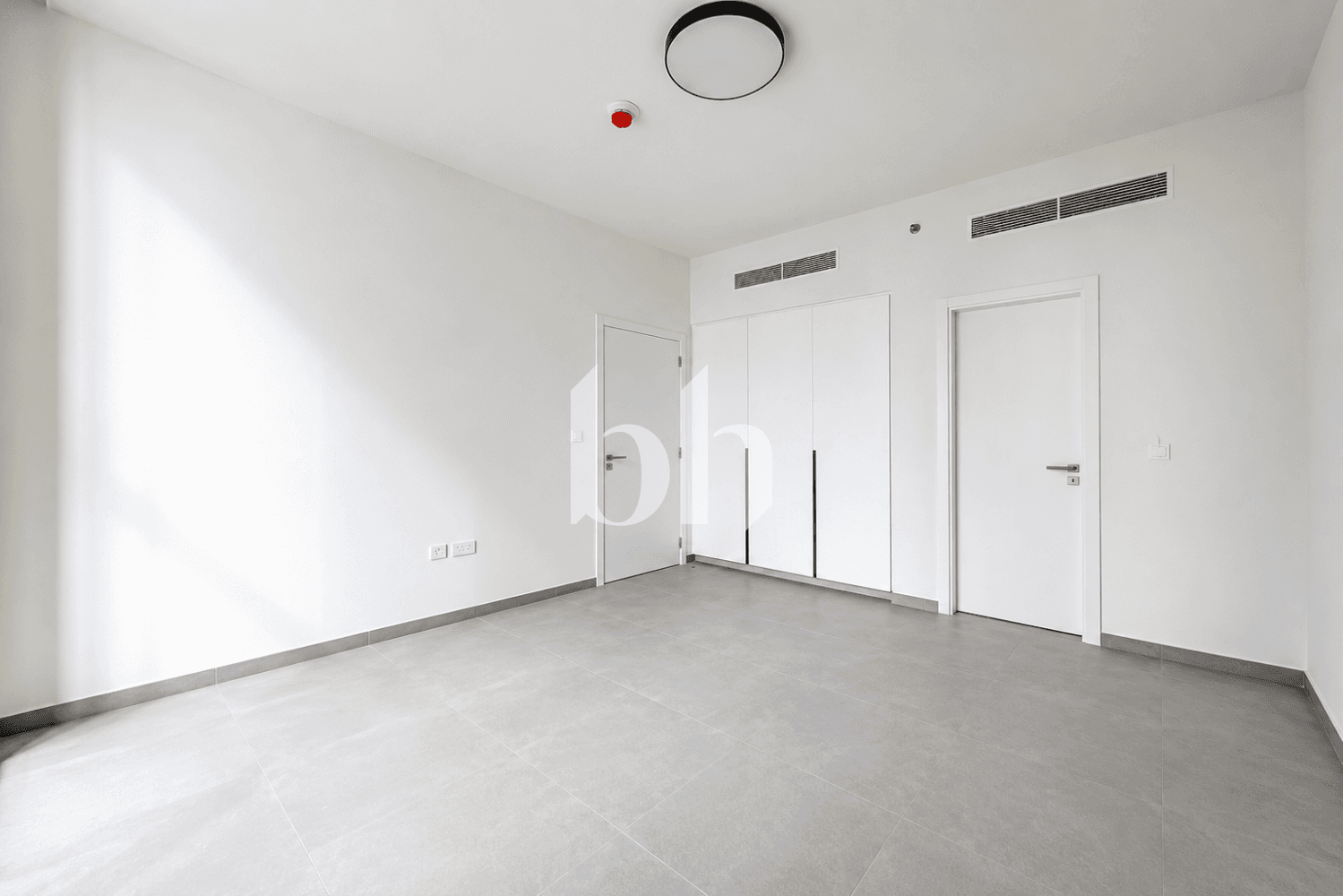The Boulevard 2 — photograph 5